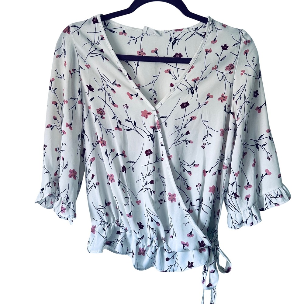 Sienna Sky Floral Wrap Blouse Top Womens Small Pink Brown White‎